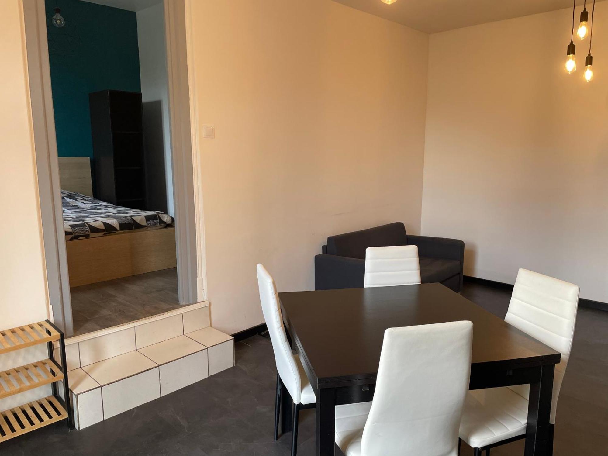 Charmant Appartement Avec Jardin Nancy Bagian luar foto